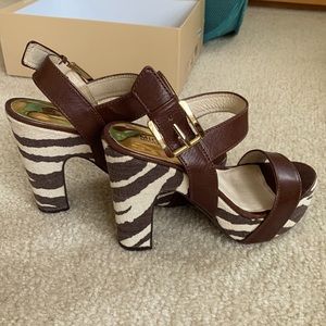 Michael Kors Ivana Sandal Size 6M